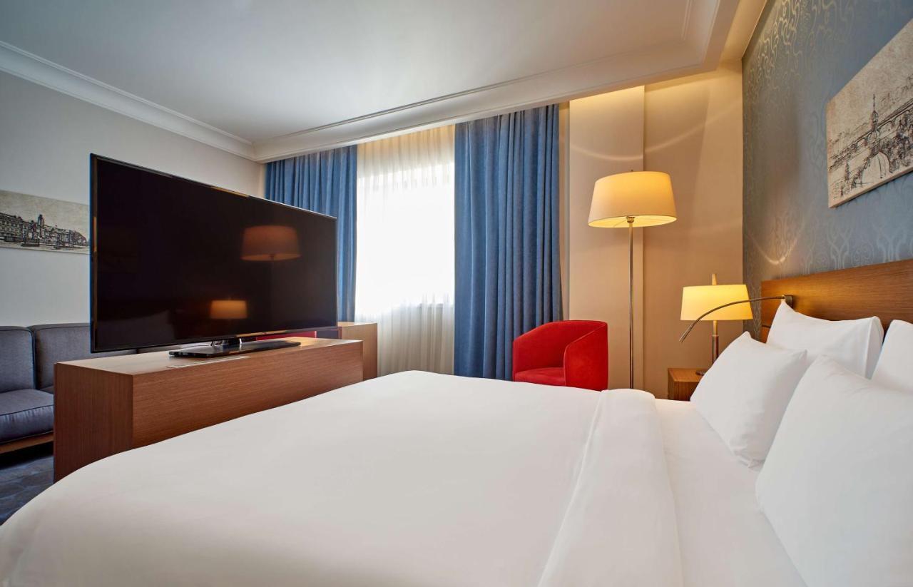 Radisson Blu Hotel, Kyiv Podil City Centre Ngoại thất bức ảnh