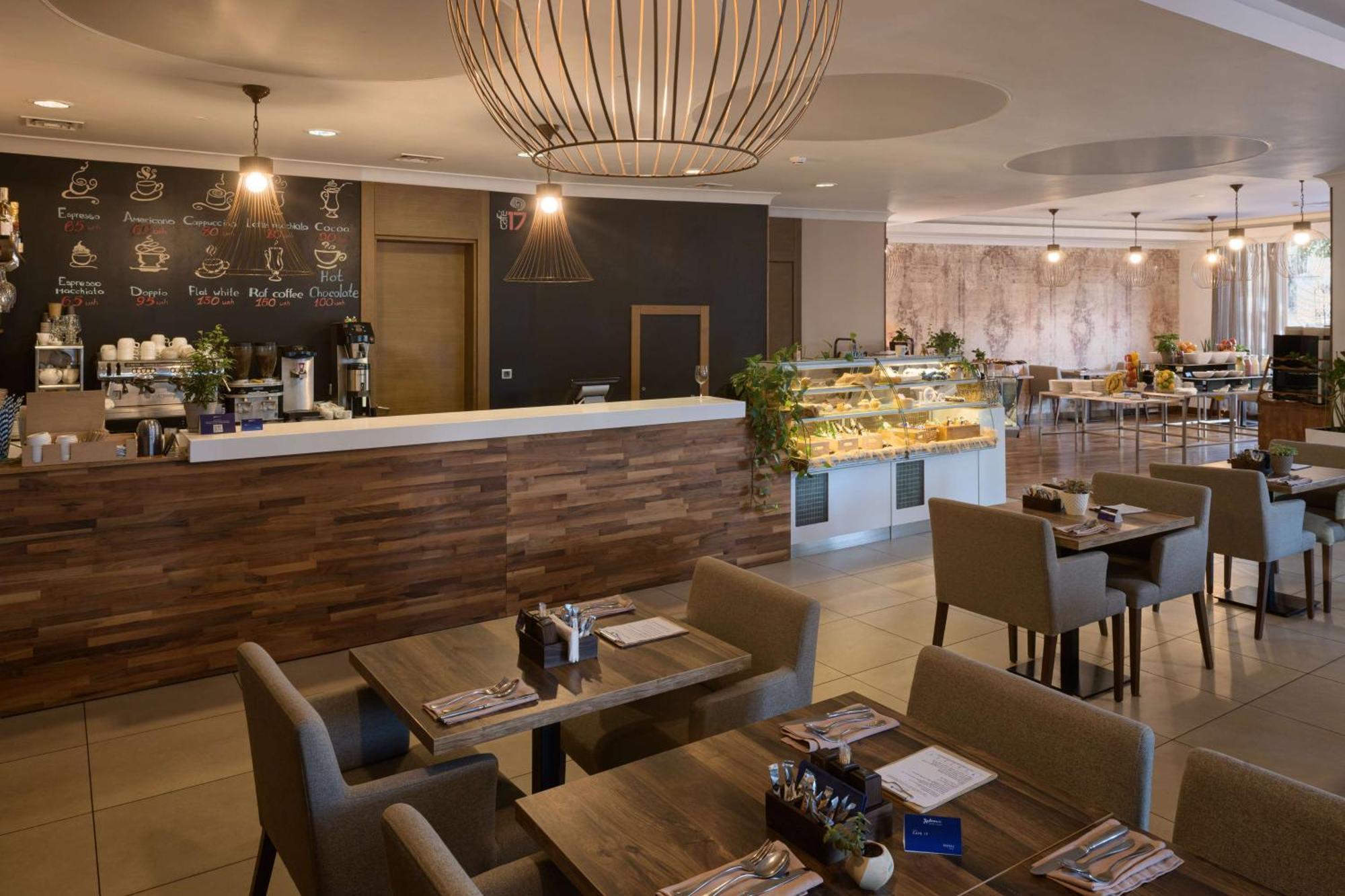 Radisson Blu Hotel, Kyiv Podil City Centre Ngoại thất bức ảnh