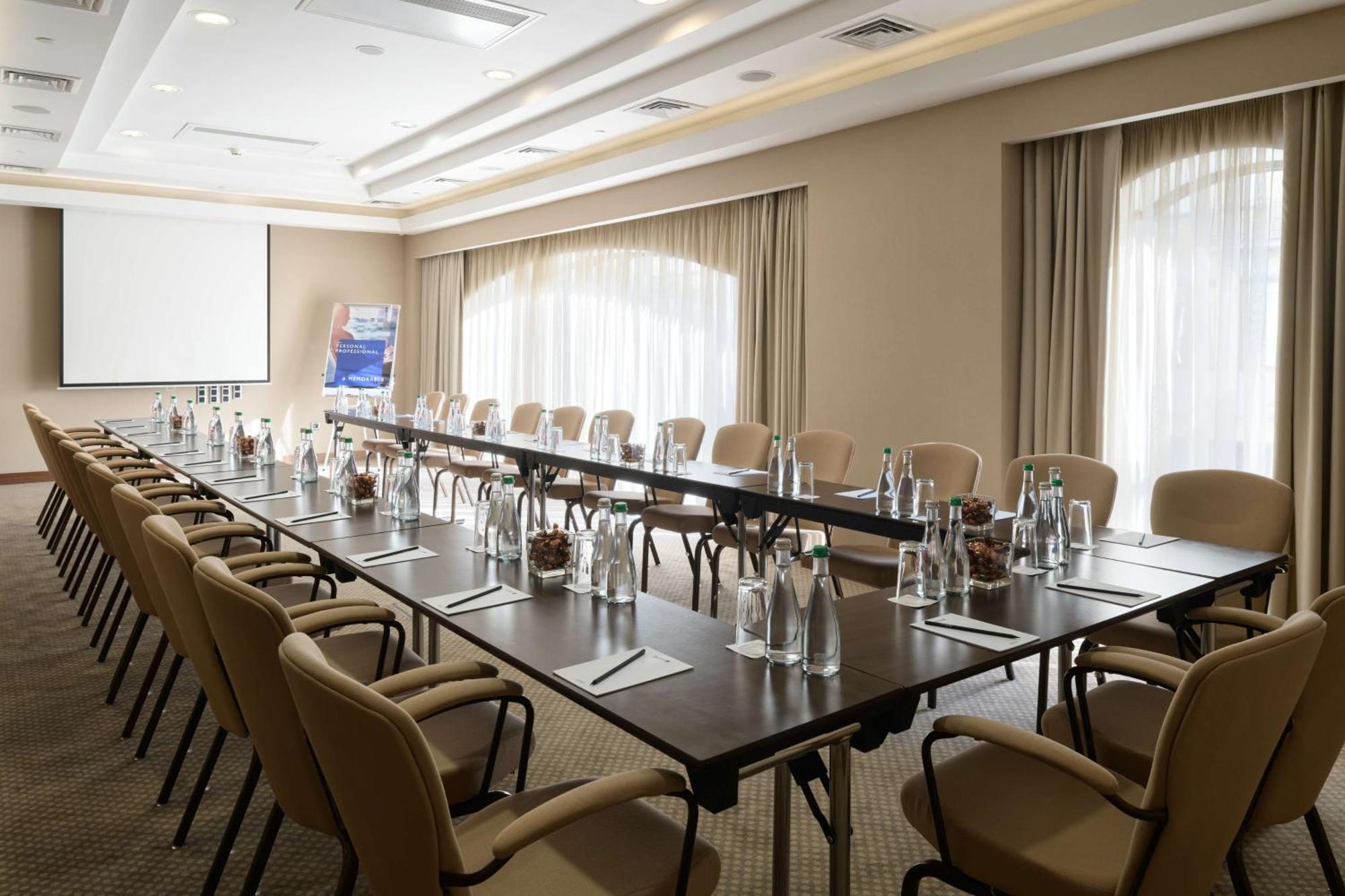 Radisson Blu Hotel, Kyiv Podil City Centre Ngoại thất bức ảnh